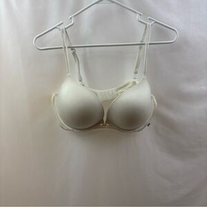 Victoria's Secret Very Sexy Push Up Bra White 38C Adjustable Straps
